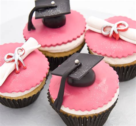 11 Graduation Cakes And Cupcakes Photo Graduation Cap Cupcake Cake