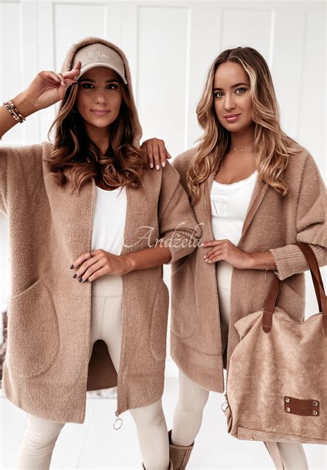 Mantel Aus Alpaka Mit Kapuze Maries Camel And Ela Online Shop