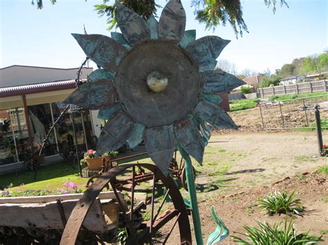 Large Sunflower Garden Sculpture Rustys