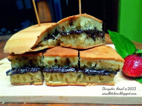 Amal S Kitchen Simple Easy Recipes Martabak Manis Terang Bulan