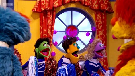 Episode 207 Cheer Up Cheerleaders Muppet Wiki Fandom