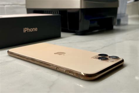 Apple IPhone 11 Pro Max Unlocked Gold 256GB A2161 LYGM28592 Swappa