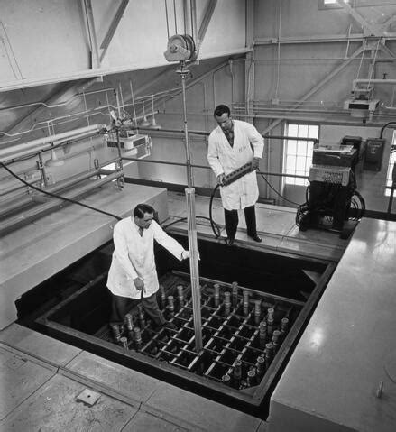 National Research Universal Reactor - Discover Archives