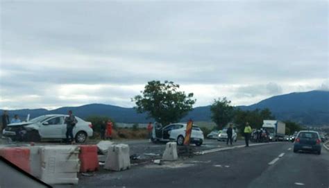 Foto Accident Cu Trei Autovehicule Implicate Pe Dn N Jude Ul Bra Ov