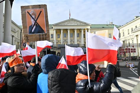 Najemcy z Marywilskiej znów wyszli na ulicę Oczekujemy pomocy od