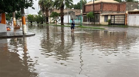 Lluvia causa afectaciones en vialidades y colonias de Gómez Palacio y Lerdo