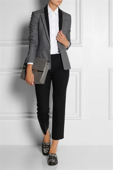 Style Yourself How To Dress For A Job Interview Lauren Messiah