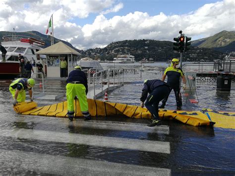 Lago Di Como Esondato Chiuso Il Lungolago FOTO E VIDEO Prima Como