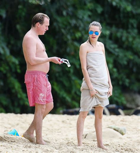 Cara Delevingne In A Bikini In Barbados December 25 2013 Part 2