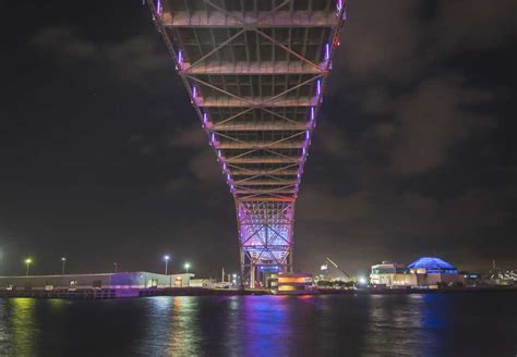 10 Beautiful Light Displays On Bridges Bridge Masters