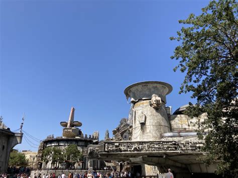 The Best Disneyland Star Wars Rides (15 Things To Do At Galaxy's Edge ...