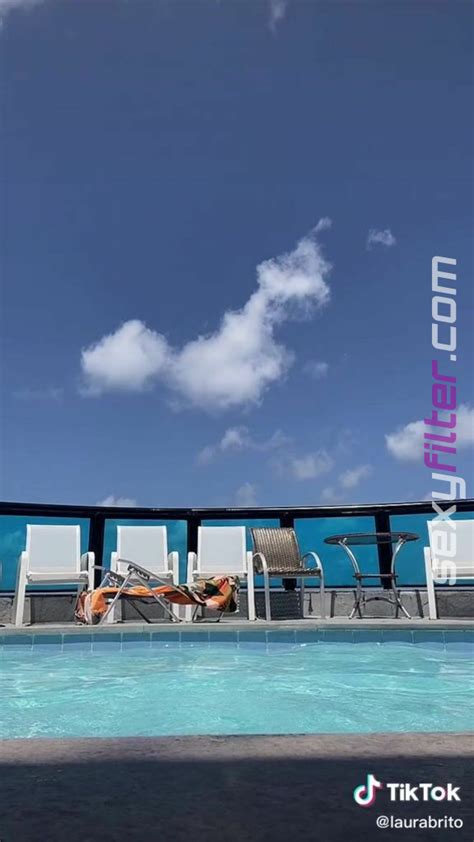 Sweetie Laura Brito Shows Cleavage In Bikini At The Swimming Pool Sexyfilter