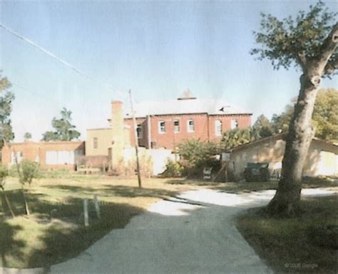 Sanford Grammar School Lunchroom · Riches