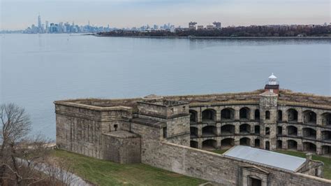 15 must-see attractions on Staten Island | 6sqft | Staten island ...