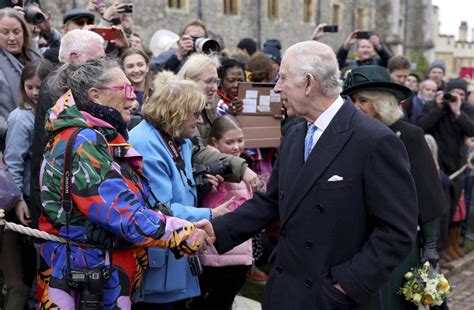 El Rey Carlos Iii Reaparece En La Misa De Pascua En Windsor Fotos