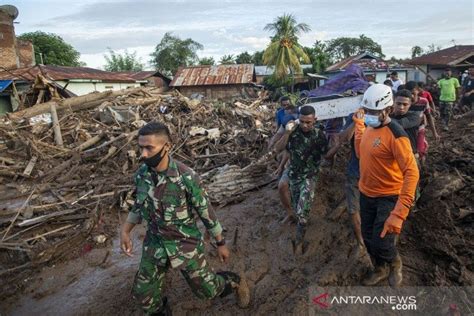 Indonesia Hit By 1 805 Natural Disasters During Jan Aug 2021 Bnpb Antara News