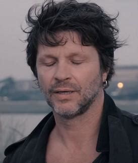 Bertrand Cantat D Voile Le Clip De L Angleterre Melody Tv