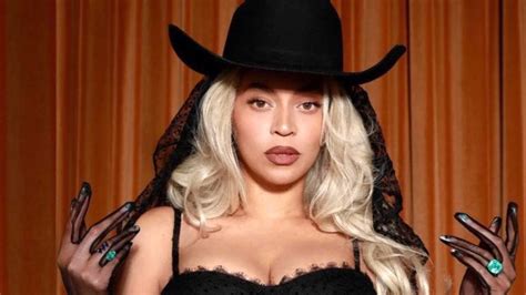 Beyonc Becomes First Black Woman To Top Billboard Country Chart