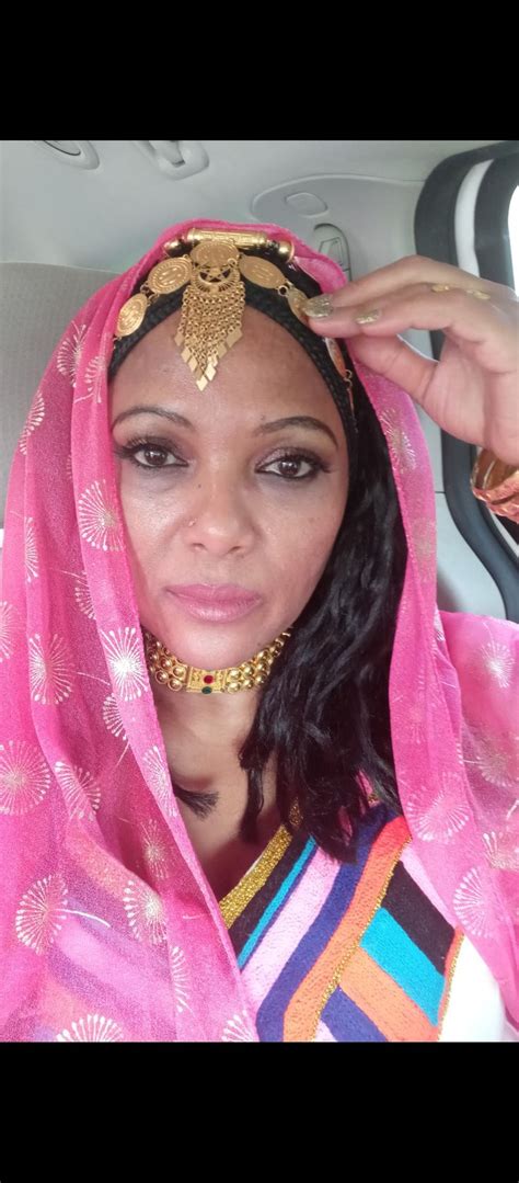 Pin By Afro Incognito On Ethiopian Women Ethiopian Women Women Fashion