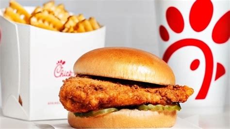 Chick Fil A Slammed Over Decision To Change Its Antibiotic Free Chicken