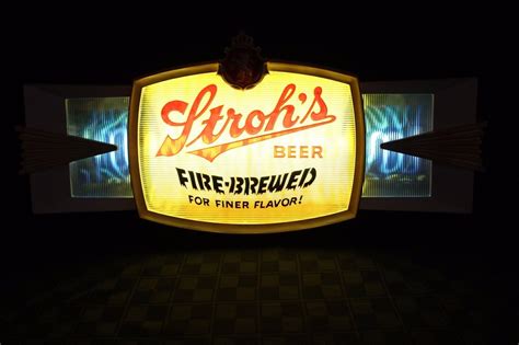 Stroh S Fire Brewed Lighted Motion Beer Sign Mid Century