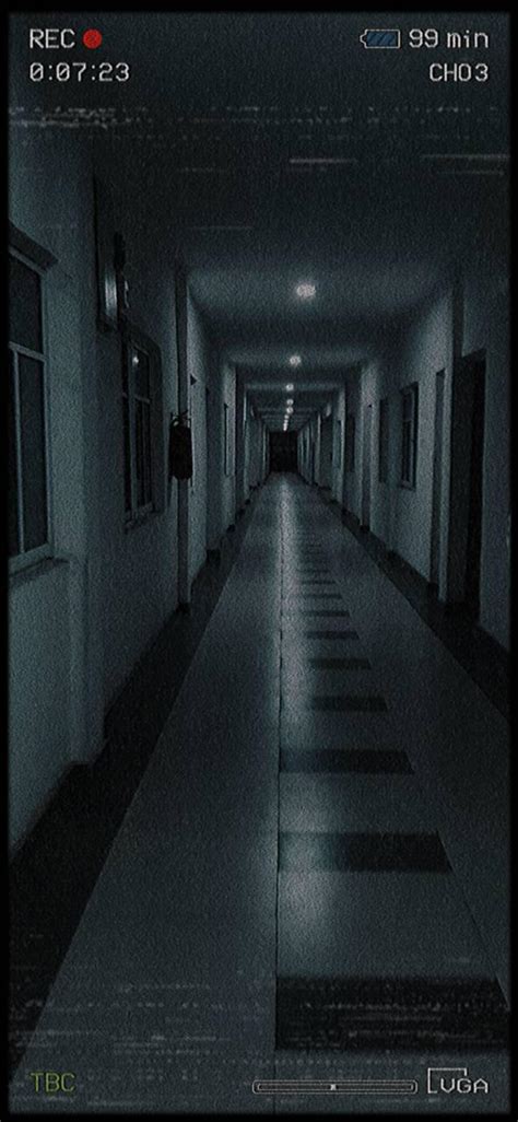 Dark hallway by GiantYukay on DeviantArt