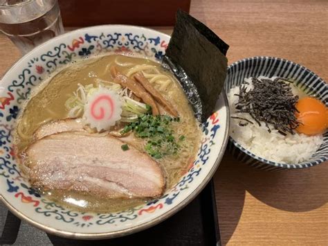 『濃厚煮干しそば＆特製卵かけご飯』中華そば 勝本のレビュー ラーメンデータベース