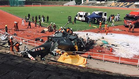 Al menos 10 muertos tras choque de dos helicópteros militares en