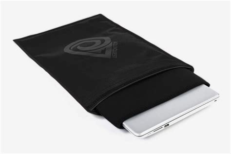The 14 best laptop cases and bags - The Verge