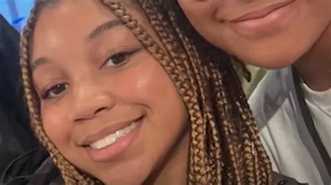 Teenage Fast Food Worker Sent Home Over ‘unnatural’ Hair Colour In Braids Mirror Online