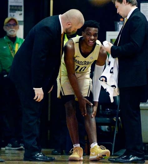 Vanderbilt basketball: Darius Garland out indefinitely with knee injury