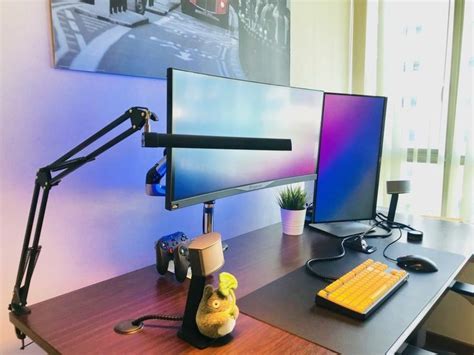 30 Dual Monitor Setup Ideas for Gaming and Productivity | Home office ...