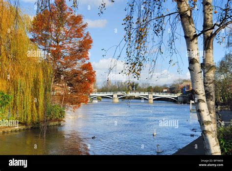 Windsor Eton Pedestrian Bridge Hi Res Stock Photography And Images Alamy