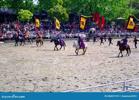 Actors Are Performing A March Battle At The Three Kingdoms Culture