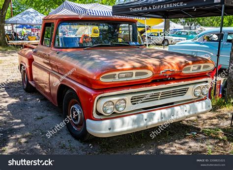 38 1960 Chevrolet Pickup Truck Images Stock Photos And Vectors