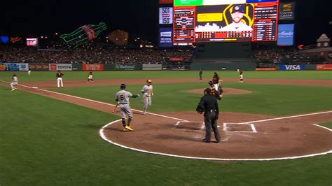 brewers score  run   throwing error  milwaukee