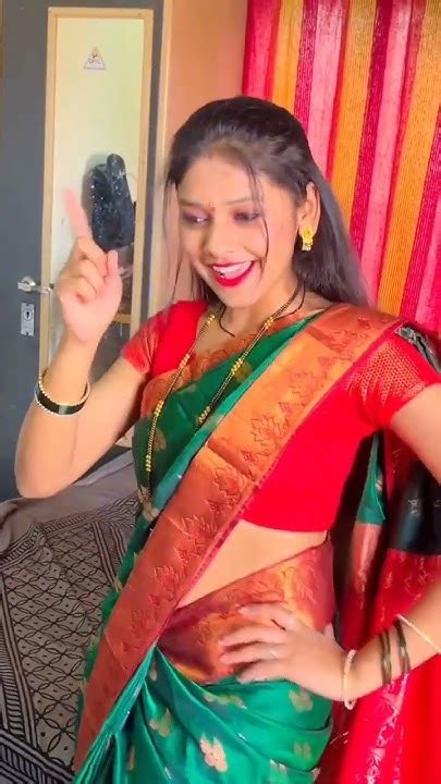 पीचली माझी बांगडी👸🏼💜 New Saree Love Youtubeshorts Trend Song