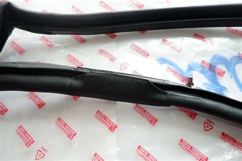 Genuine Daihatsu Taft Feroza Rocky Sportrak Fourtrak Front Door