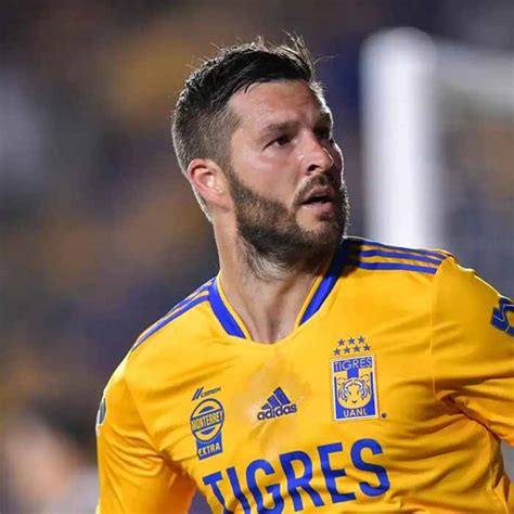 Gignac Trató de Convencer a Julián Quiñones de Regresar a Tigres