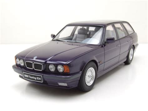 Modellauto BMW 5er Touring Kombi E34 1996 Lila Metallic 1 18 Triple9