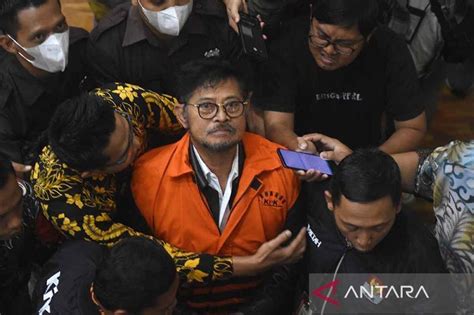 Kenakan Rompi Oranye SYL Jangan Hakimi Saya Biarkan Proses Hukum