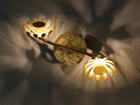 Schwenkbare Blumen Design Deckenlampe Aus Metall Blattgold Meine