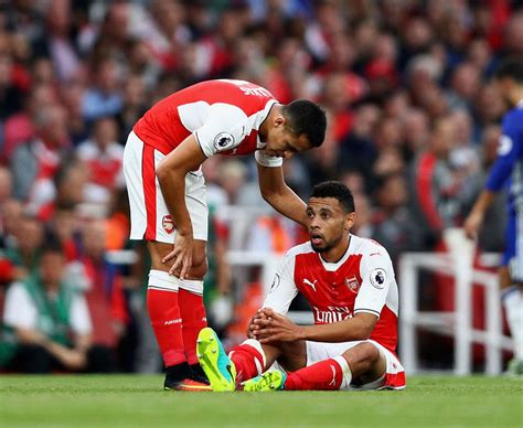 Francis Coquelin Taken Off With Injury Against Chelsea Daily Star