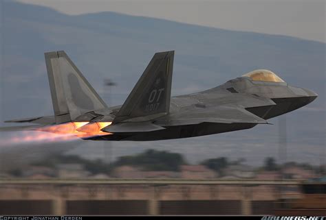 F-22 Raptor going Full Afterburner by jamestayloranime on DeviantArt