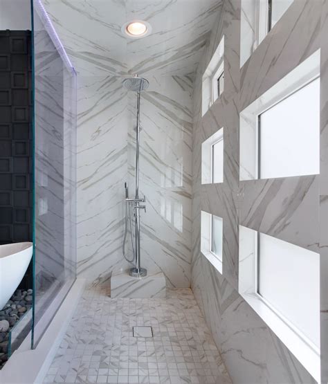 5 Classic Marble Tile Lookalikes In Porcelain