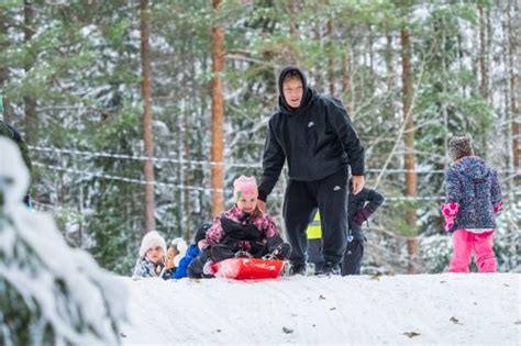 Lukupaketti Vierailimme Topintuvalla Koululaisten Luona Katso Kooste