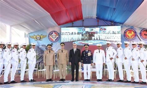 Jefe de Estado Luis Abinader preside graduación de 29 cadetes de la