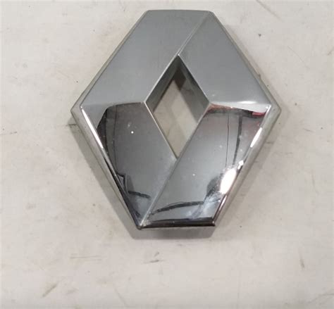 EMBLEMA SIMBOLO LETREIRO TAMPA TRASEIRA RENAULT LOGAN 1 0 16V Ano 2010