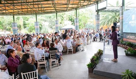 Josefina Rodríguez Zamora asiste a la presentación de la marca destino