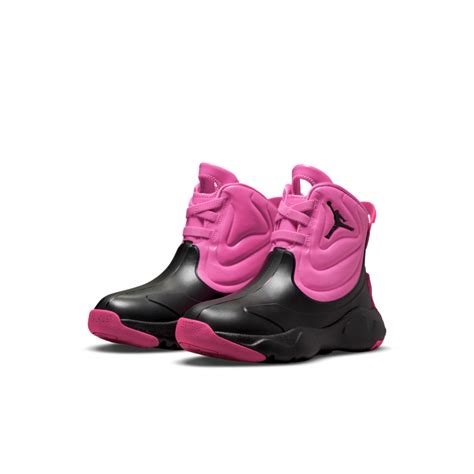 Jordan Drip 23 Younger Kids' Rain Boot. Nike GB | Rain boots, Boots, Air jordans